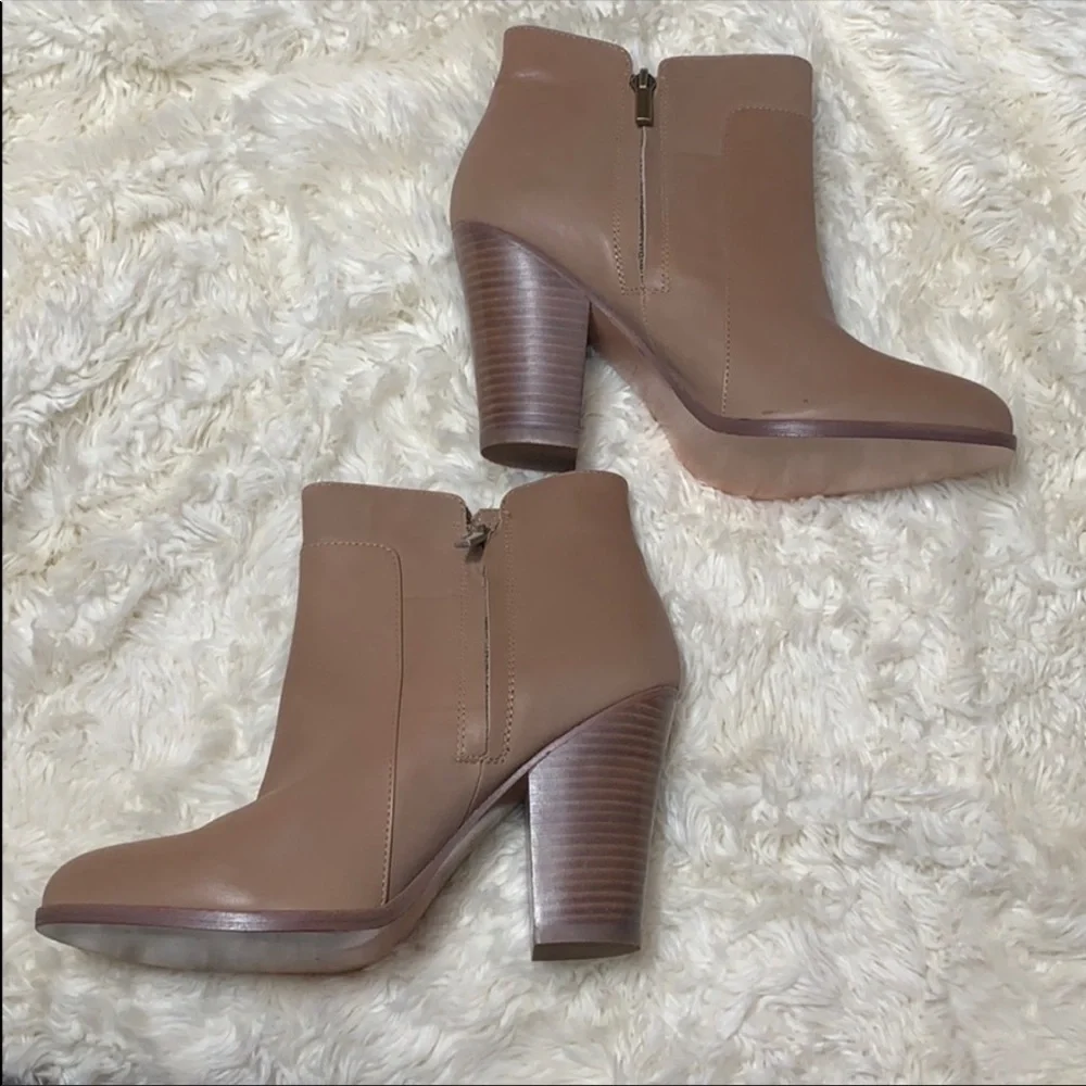Pour La Victoire Boots-“ROCKER” booties -tan-NWOT-Great & Sexy - Picture 4 of 15